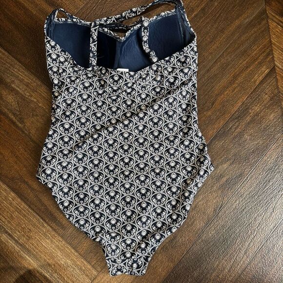 Nip Tuck Swim Joanne Tummy Control One Piece Swimsuit - Picture 5 of 9